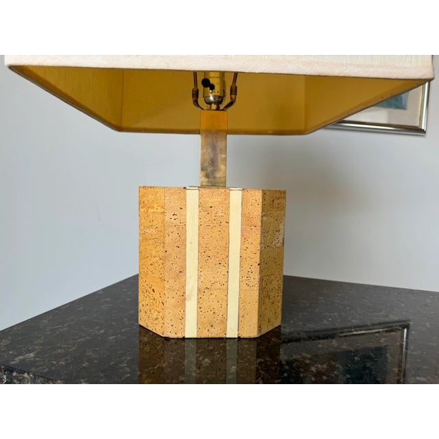 Vintage Italian Organic Beige Cork and Brass Table Lamp For Sale In Miami - Image 6 of 12
