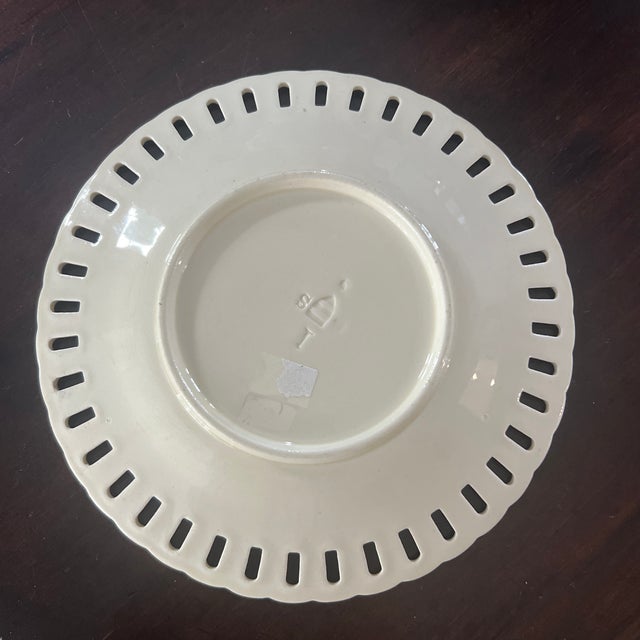 Antique English Reticulated Basket Weave Creamware Plate For Sale - Image 4 of 4