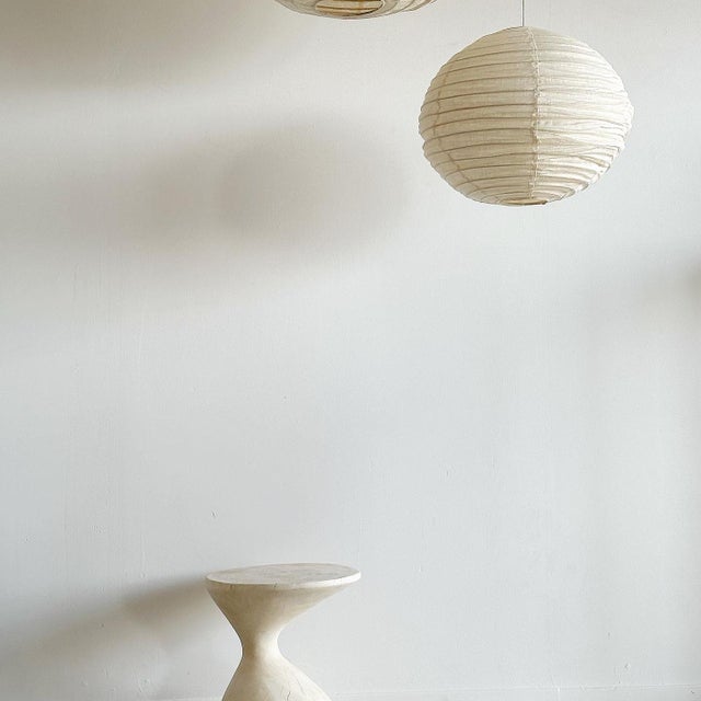 Small Round Japanese-Style Rattan and Natural Linen Pendant Light, 1980s For Sale - Image 4 of 14