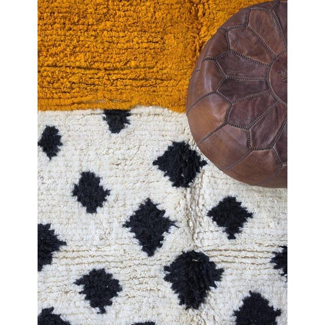 Textile Handmade Berber Wool Rug - 8.1 X 6.3 Ft For Sale - Image 7 of 8