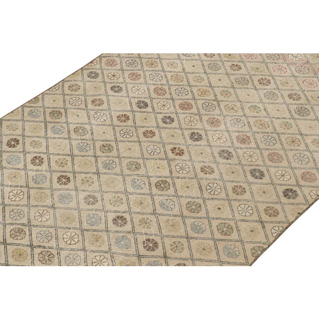 Rug & Kilim 1960s Vintage Zeki Müren Rug in Beige With Lattice and Floral Patterns, by Rug & Kilim For Sale - Image 4 of 8