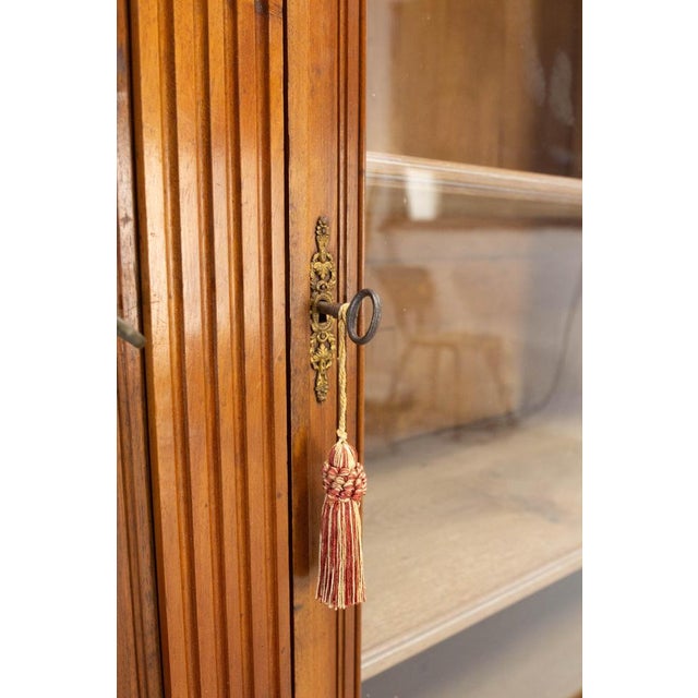 French Louis XVI Oak and Walnut Three Doors Vitrine Bookcase, 1900 For Sale - Image 5 of 18