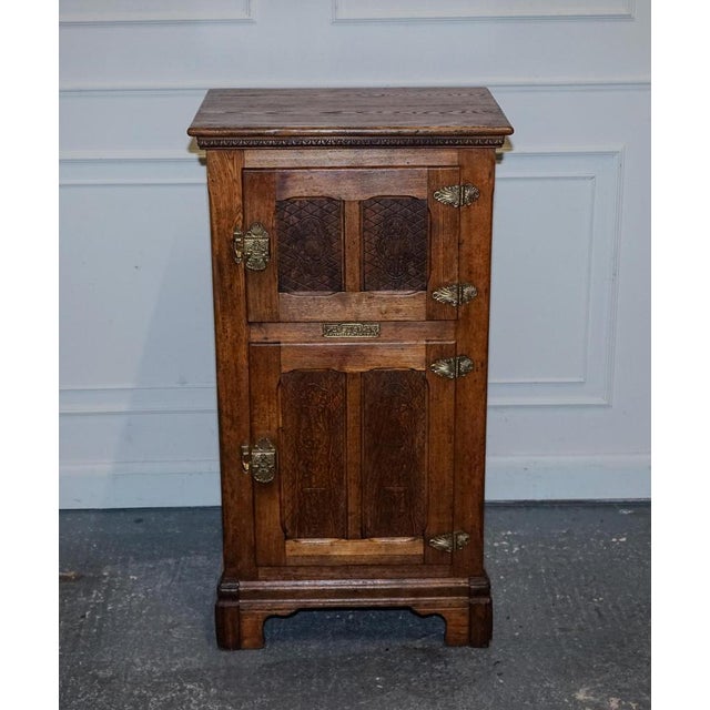 Large North American Alaska Muskegon Oak Larder Ice Box, 1900s For Sale - Image 3 of 18