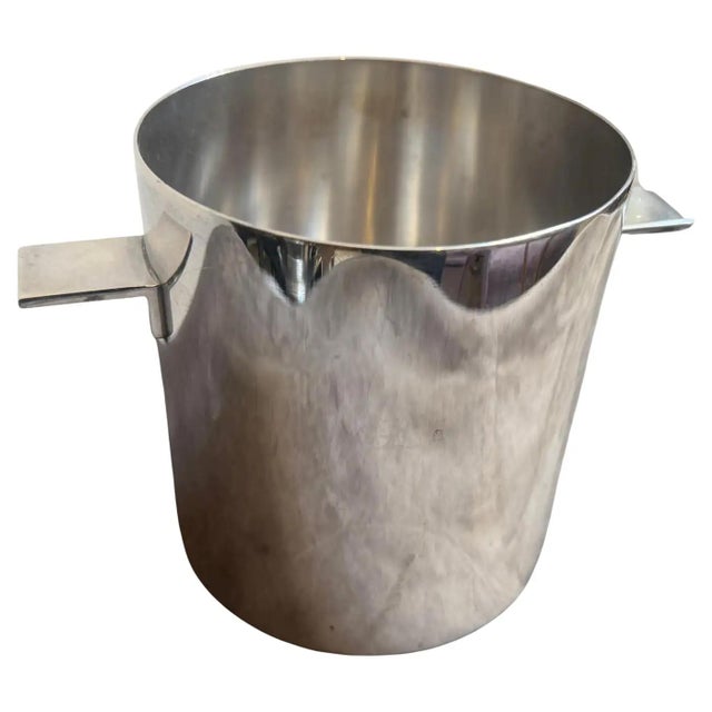 This vintage 1970s minimalist ice bucket is a striking example of Mid-Century Modern design, crafted by the renowned...
