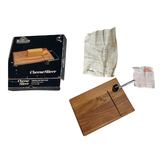 Vintage American Oak Wire Cheese Slicer by Vermillion, Made in Usa For Sale