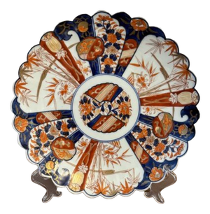 Antique Japanese Imari Scalloped Shaped Edge Plate, 1900s
