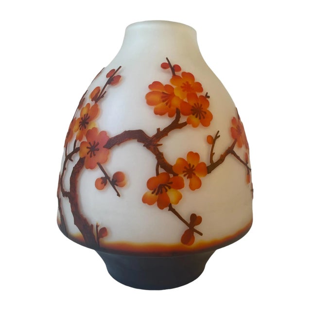 Glass Early 20th Century High Relif French Art Glass Flower Cameo Vase For Sale - Image 7 of 9