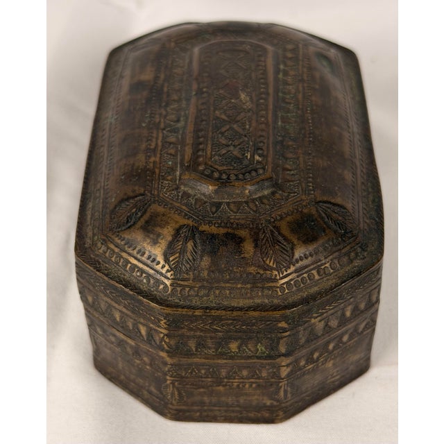 Indian Antique 19th/Early 20th Century Indian Bronze Betel Nut Paan Box, Incised Decoration For Sale - Image 3 of 8