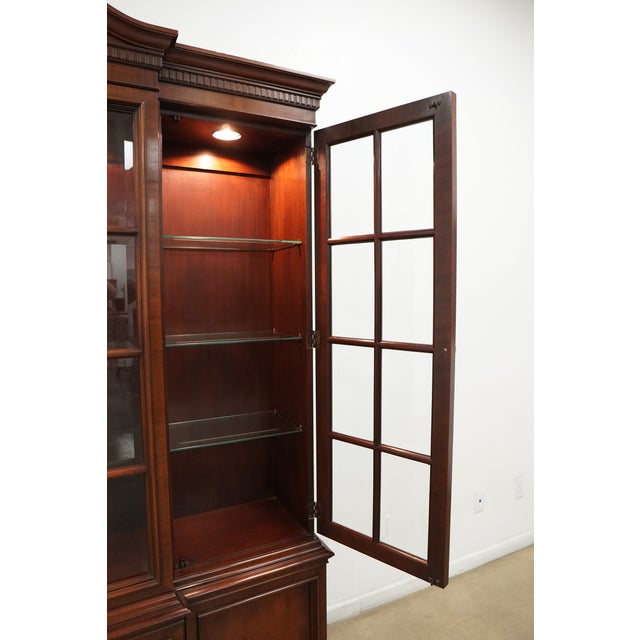 Vintage Hickory Chair Company Traditional Breakfront China Cabinet, Attributed For Sale - Image 14 of 18