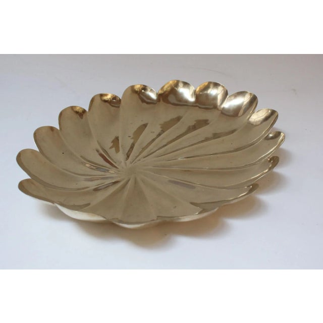 Attractive scalloped-form decorative tray in brass resembling both a leaf and shell (ca. 1970s, Italy). Large size and...
