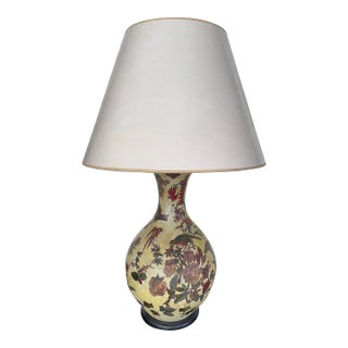 Vintage Chinoiserie Style Decoupage Table Lamp For Sale