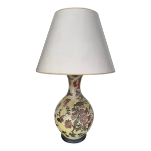 Vintage Chinoiserie Style Decoupage Table Lamp