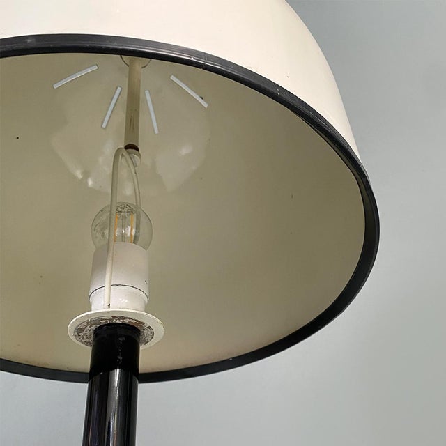 1980s Italian Postmodern Black Metal Floor Lamp with White Metal Lampshade, 1980s For Sale - Image 5 of 14