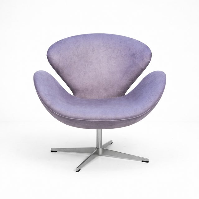 Mid-Century Purple Swivel Lounge Chair with Chrome Base, 1970s For Sale - Image 11 of 11