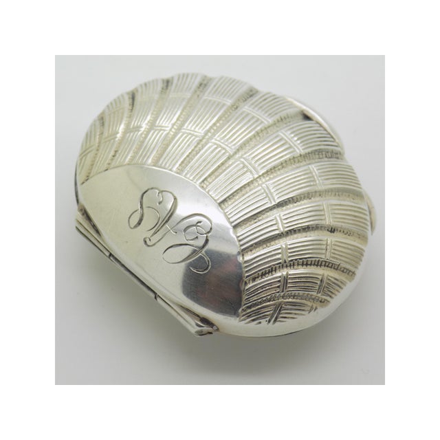 Vintage Italian Handmade Shell-Shaped Engraved Silver Pill Snuff Trinket Box, Fireze, Italy, 1970s For Sale - Image 3 of 12