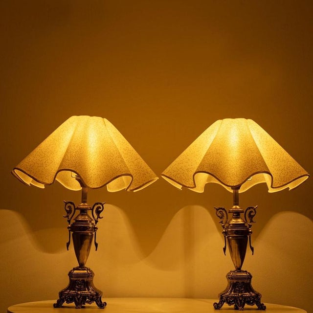 1950s Brass Table Lamps with Wavy Ecru Lampshades, 1950, Set of 2 For Sale - Image 5 of 13