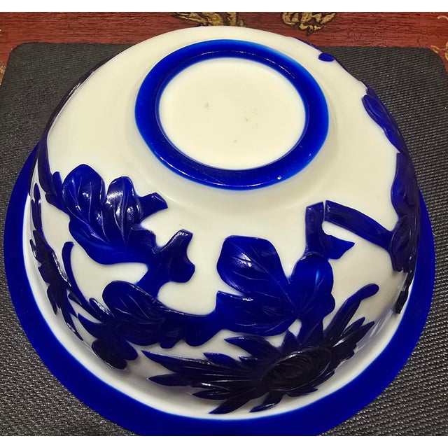 Antique Peking Glass Bowl With Flowers and Bird Motifs For Sale In Los Angeles - Image 6 of 6