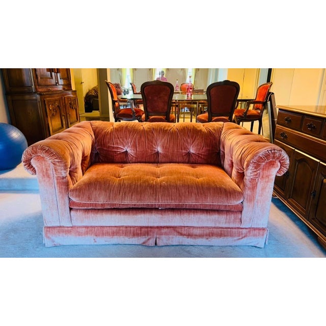 Mid-Century Modern 1980s Henredon Schoonbeck Peach Velvet Tuxedo Sofa For Sale - Image 3 of 11