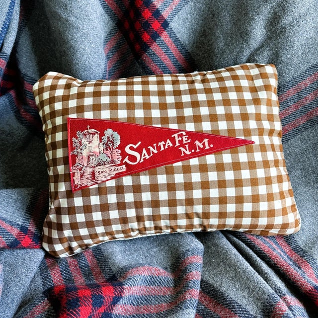 American New Mexico Santa Fe Vintage Red Pennant on New Woven Brown Gingham Throw Pillow For Sale - Image 3 of 4