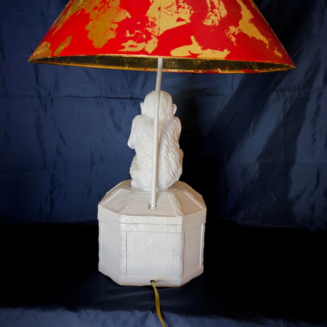 White Chic Vintage Vivai Del Sud Style White Monkey Table Lamp With Hand Gilt Red Chinoiserie Shade – Newly Painted For Sale - Image 8 of 11