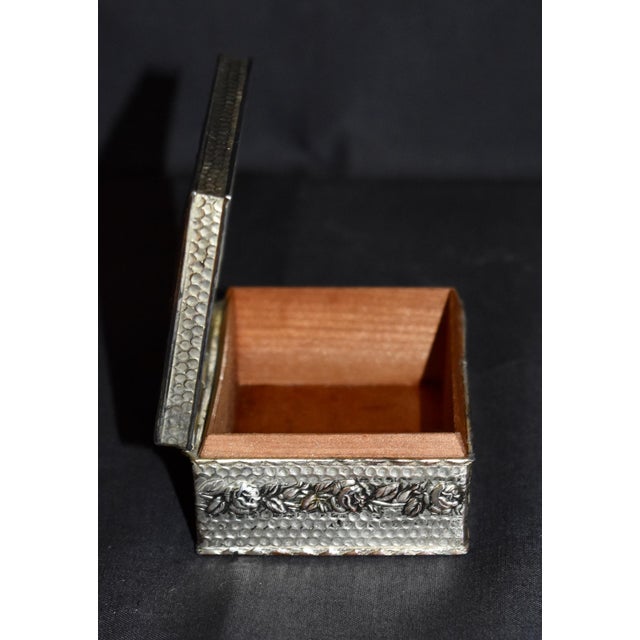 Vintage Silver Plate Trinket Jewelry Box Ornate Rose Floral Honeycomb Casket For Sale - Image 12 of 14
