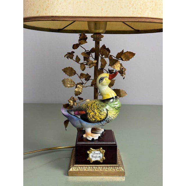 Italian Hollywood Regency Porcelain Waterbird Table Lamp with Sculptural Brass Foliage attributed to Giulia Mangani, Italy, 1970s For Sale - Image 13 of 16