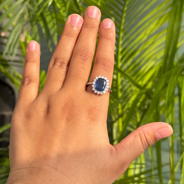 3.73 Ct Cushion Cut Natural Sapphire & Diamond Halo 14k Gold Statement Ring Size 7 For Sale - Image 12 of 16