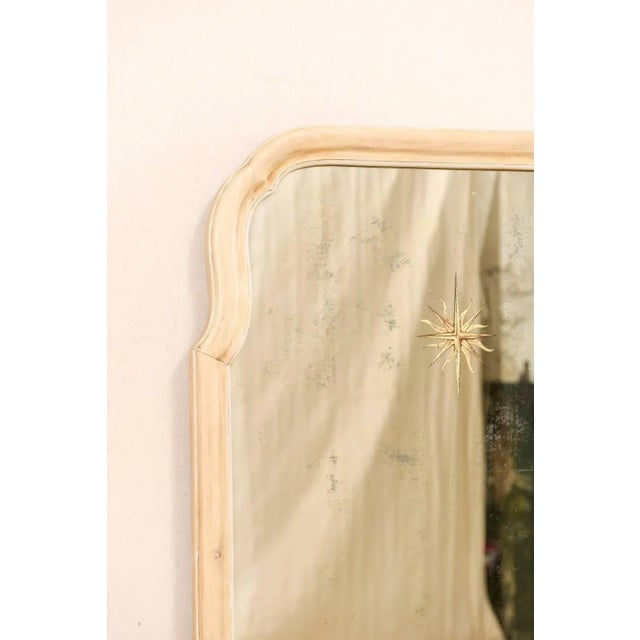 Vintage Mid Century Sunburst Églomisé Central Motif Wall Mirrors - a Pair For Sale - Image 4 of 12