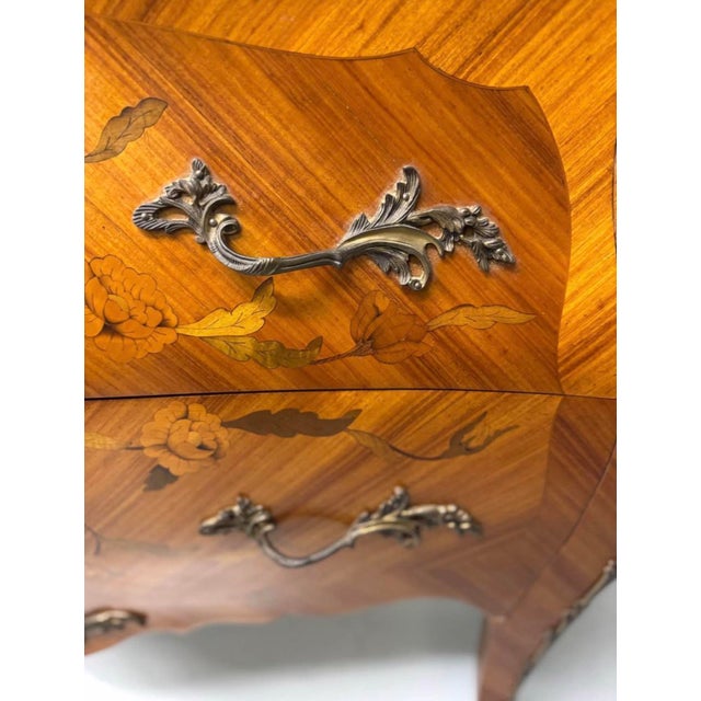 1930s French Marble Top Ormolu Inlaid Bombay Chest For Sale - Image 4 of 8