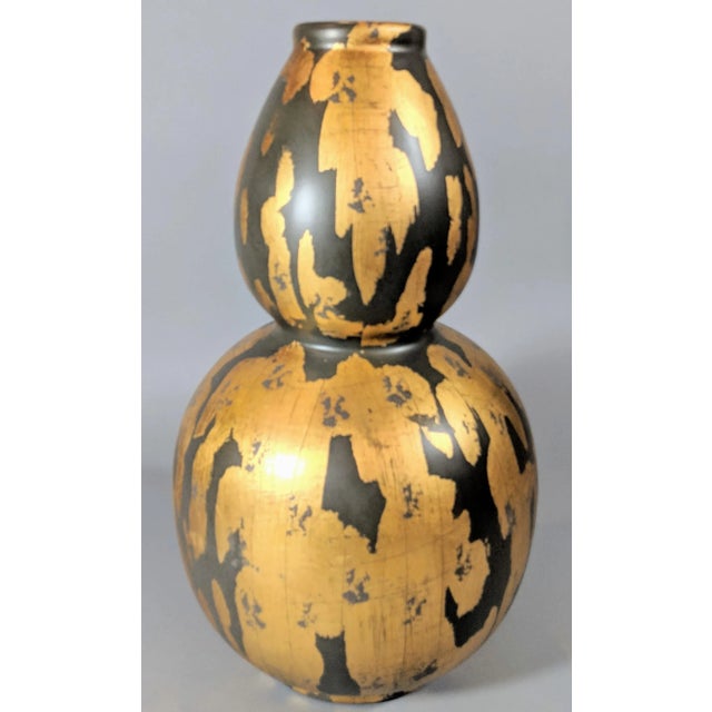 Transitional Regency Gold and Gray Oversized Decorative Vase For Sale - Image 9 of 11