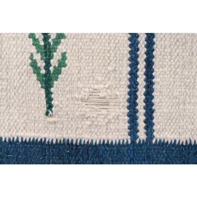 Mid-Century Modern Floral Kilim Rug, 1960s For Sale - Image 4 of 7