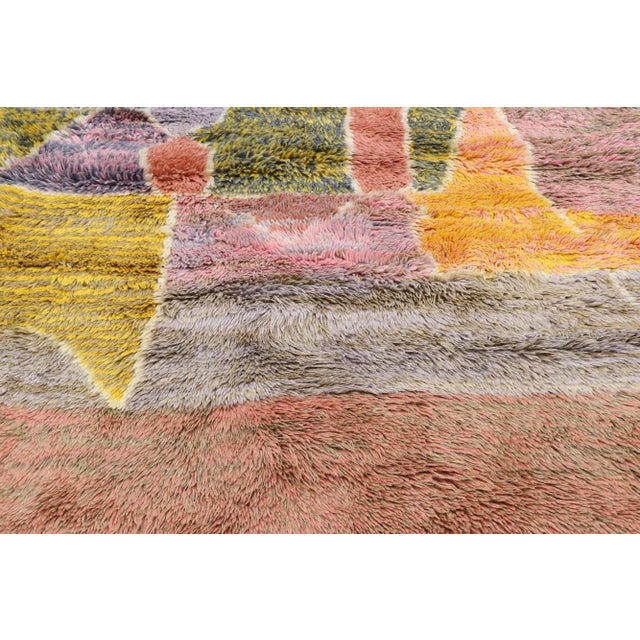 Berber Tribes of Morocco Soft Earthy Berber Moroccan Rug - 03'03 X 06'11 For Sale - Image 4 of 9