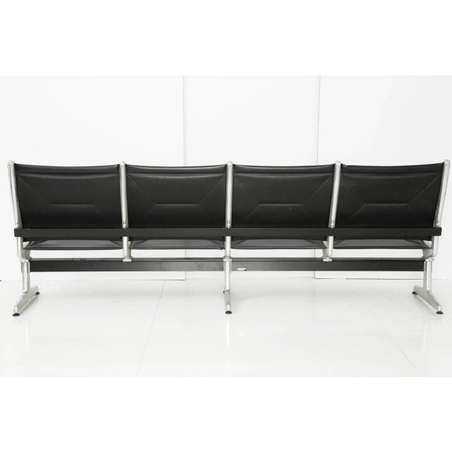 Mid-Century Modern Tandem Sling by Ray and Charles Eames for Herman Miller, Four-Seat For Sale - Image 3 of 7