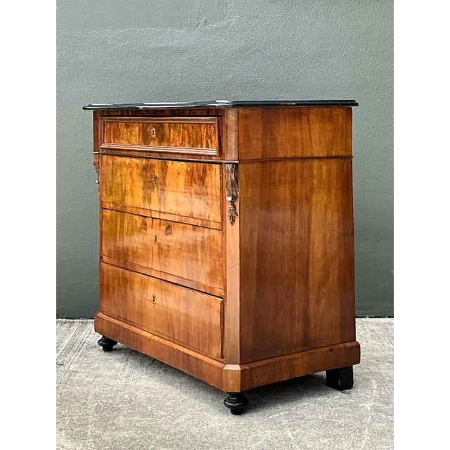 Mid 20th Century Vintage Birdseye Maple Bachelors Chest After Biedermeier For Sale - Image 5 of 12