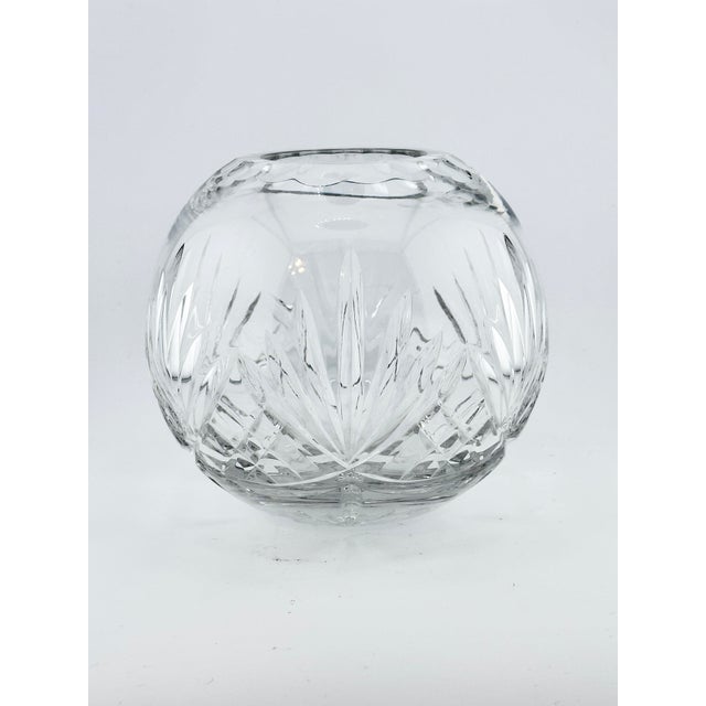 Beautiful vintage cut crystal bowl. Lovely scalloped detailing on the rim. It’s perfect to use with a floral arrangement...