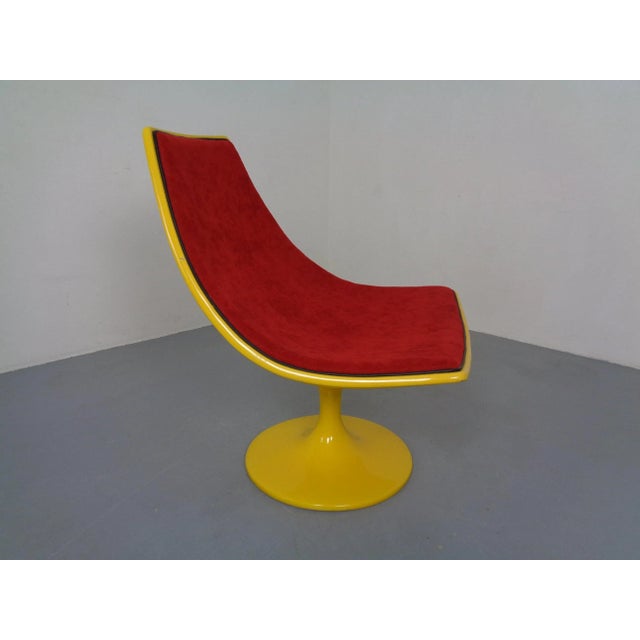 Italian Fiberglass Swivel Chair, 1960s For Sale - Image 4 of 18