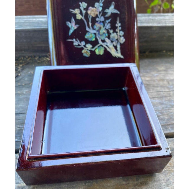 Mid 20th Century Mid 20th Century Korean Lacquer Vanity Box With Iridescent Mother-of-Pearl Inlay For Sale - Image 5 of 9