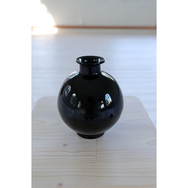 Art Deco Black Vases by Harald Notini for Pukeberg, Sweden 1930s, Set of 3 For Sale - Image 10 of 14