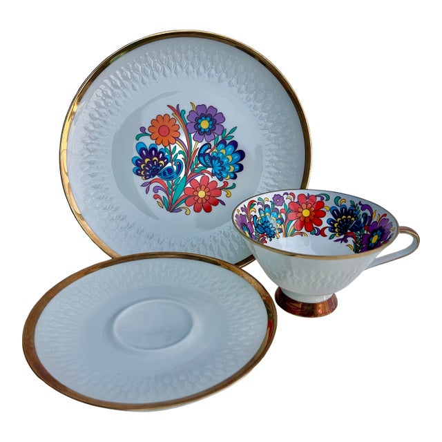 Mid 20th Century Winterling-Bavaria- Porcelain Dessert Plate Set 3 For Sale