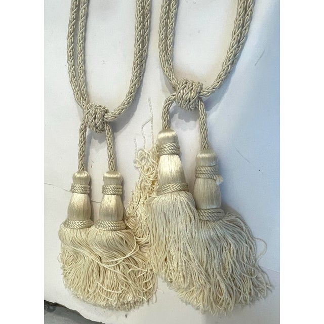 Ivory Vintage Tassel Tiebacks in Ivory - a Pair For Sale - Image 8 of 10