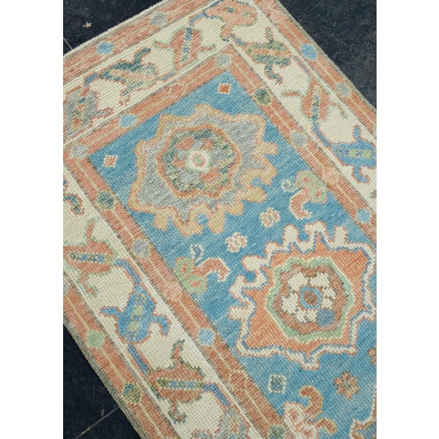 Early 21st Century Turkish Oushak Rug 2'7" x 5'10" #17660 For Sale - Image 5 of 8