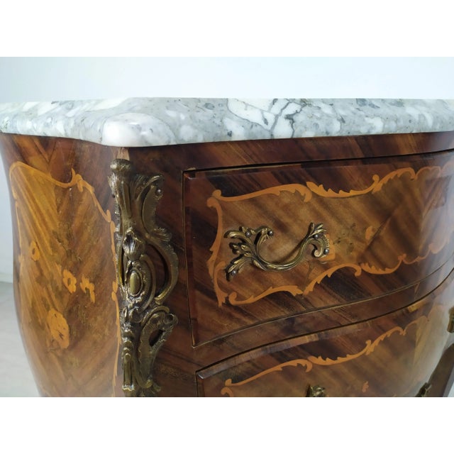 Louis XV Curved Chest of Drawers For Sale - Image 17 of 18