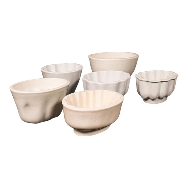 1900's Victorian Set of 6 Antique Ceramic Jelly Moulds For Sale