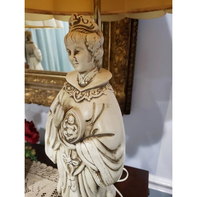1900s Porcelain Statue Lamps - A Pair For Sale - Image 4 of 11