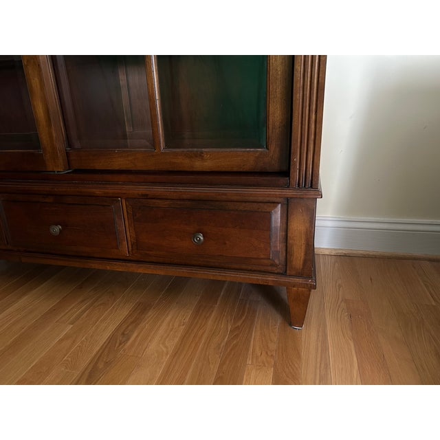 Ethan Allen Ethan Allen Ashton Curio Cabinet With Carved Details, Sliding Glass Doors & Interior Lighting For Sale - Image 4 of 7