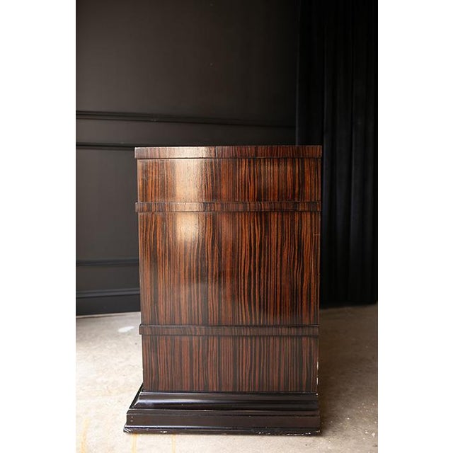 1990s Ralph Lauren Clivedon Bedside Chest For Sale - Image 11 of 11