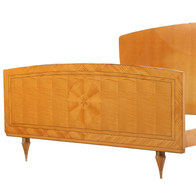 French Sycamore and Mahogany Full-Size Bed With Integrated Nightstands, C. 1950 For Sale - Image 4 of 6