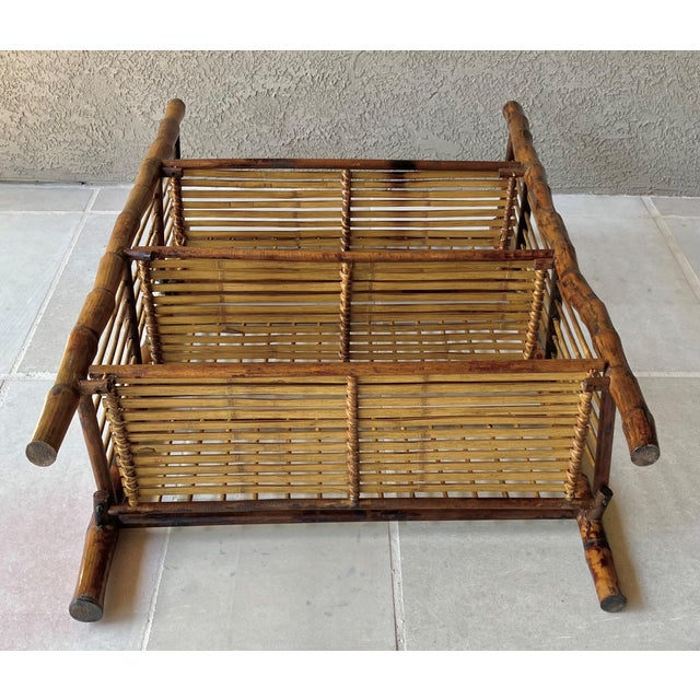 Mid 20th-Century 3-Tier Tortoiseshell Bamboo Bookshelf – Folds Flat for Storage For Sale - Image 10 of 18