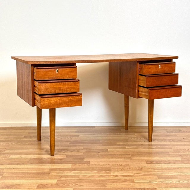 Writing Desk in Teak, 1950s-60s, Denmark For Sale - Image 4 of 14
