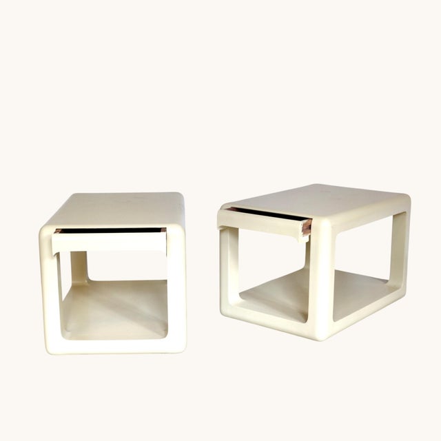 Tables with Rounded Corners, Double-Tiered Top and Glossy Cream Lacquer Finish on Wooden Frame in the style of Ligne...